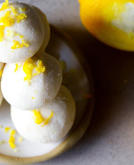 Dairy-Free Keto Lemon Fat Bombs