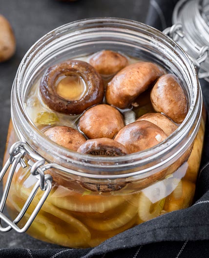 Pickled Mushrooms Are a Russian Christmas Tradition