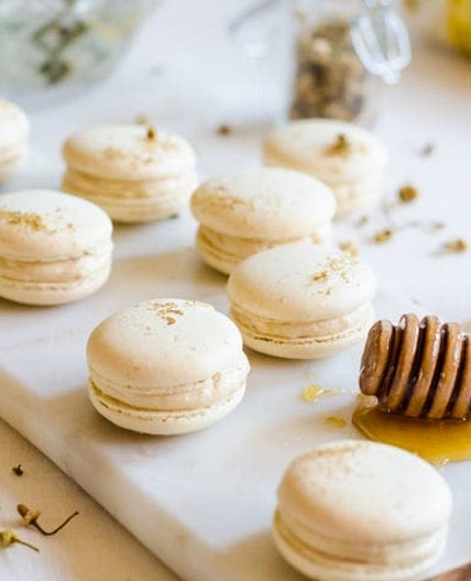 Chamomile and Caramelized Honey Macarons