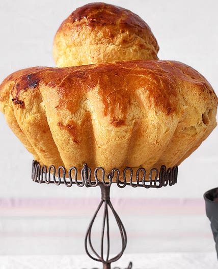 Brioche mit Erdbeer-Marzipan-Creme
