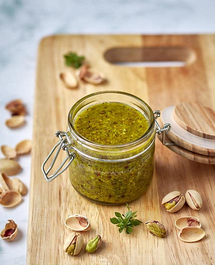 Spaghettoni with Sicilian Pistachio Pesto