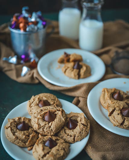 Almond Butter Blossoms