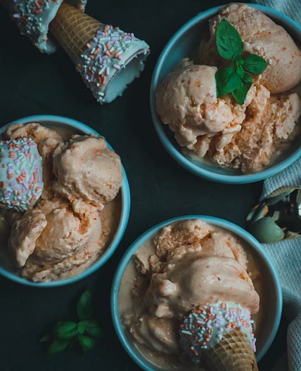 Easy No-Churn Peach Nice Cream