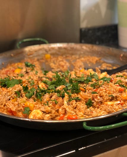 Lou's Easy Paella with Chicken, Prawns and Mussels