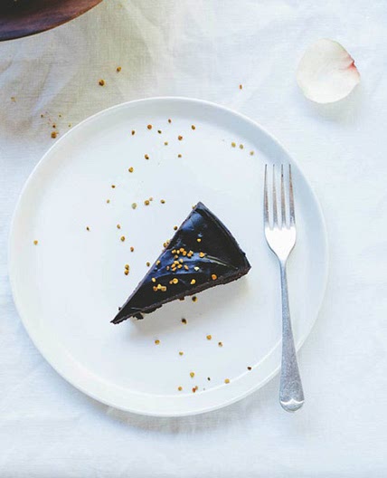 Nut-Free Raw Cake