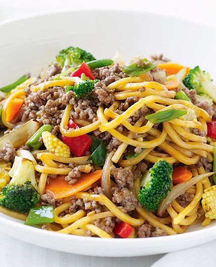 Speedy mince and noodle stir-fry