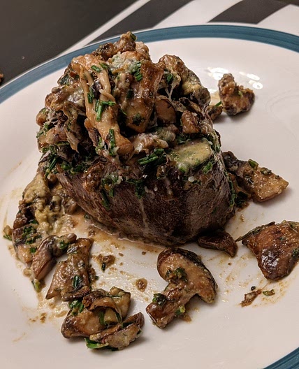 Fillet steak with wild mushrooms
