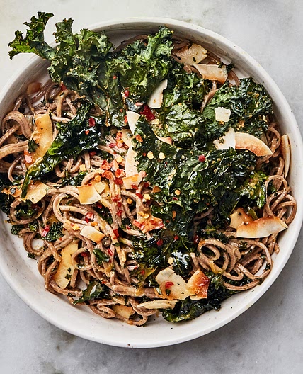 Soba Noodles With Crispy Kale