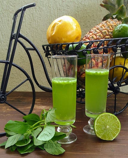 Frozen de cachaça limão e manjericão