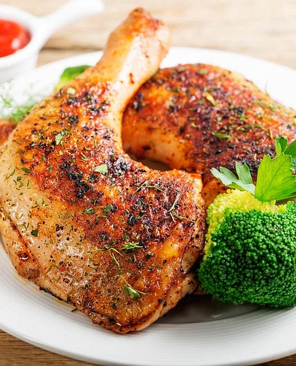 Sobrecoxa de frango assada