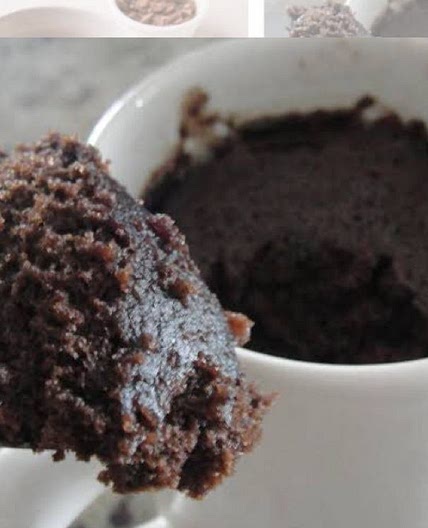 “Brownie” de caneca sem fermento e sem ovo