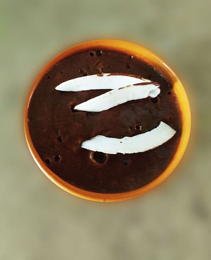 Mousse de banana com chocolate e coco