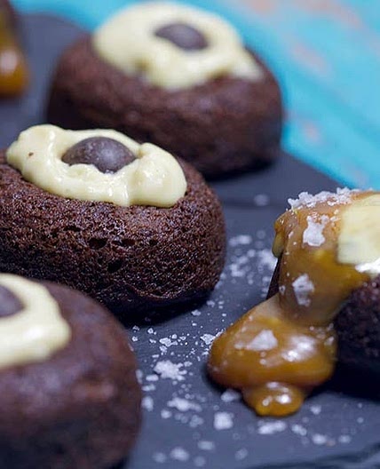 Keto Caramel Custard Donuts