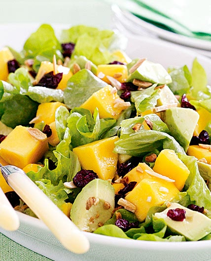 Lettuce, avocado and mango salad