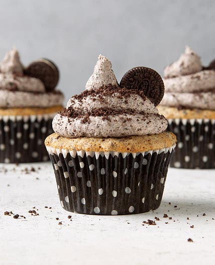 Oreo Cupcakes with Cookies and Cream Frosting