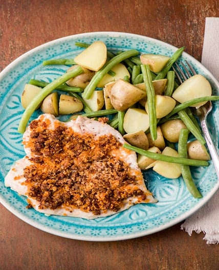 Chorizo Crusted Chicken with New Potatoes and Green Beans