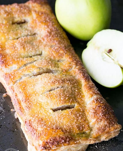 Apple Cinnamon Slab Pie