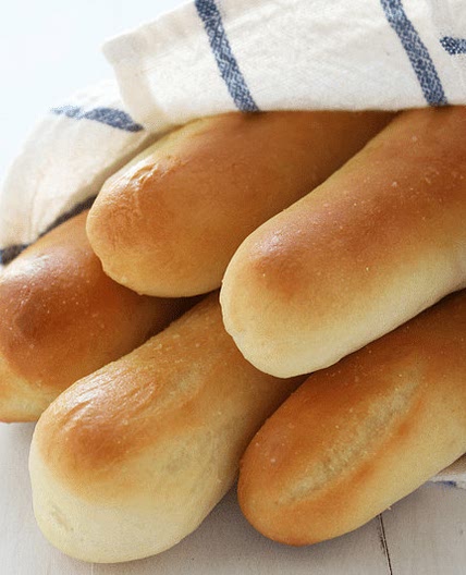 Copycat Olive Garden Breadsticks