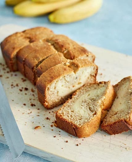 Cheesecake-Stuffed Protein Banana Bread | MYPROTEIN™