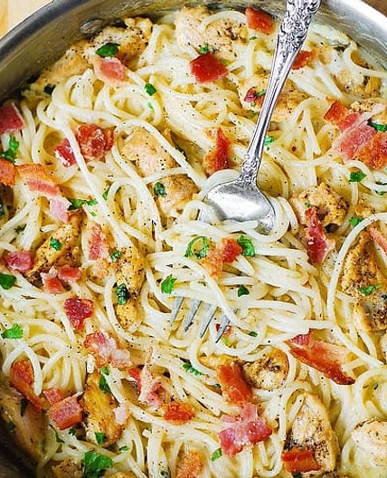 Chicken and Bacon Pasta with creamy Cilantro-Lime Sauce Recipe