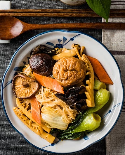 Buddha’s Delight (Jai, Chinese Vegetarian Stew)