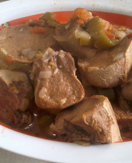Língua bovina ao molho