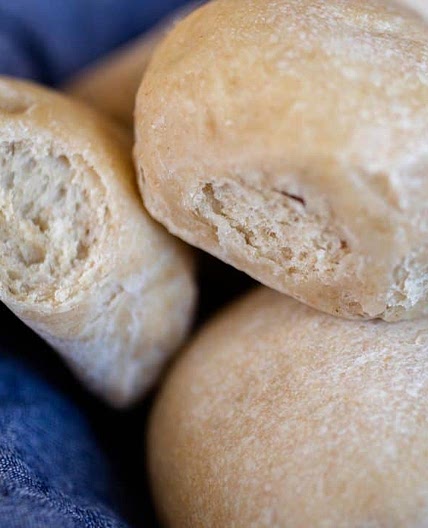Sourdough Dinner Rolls