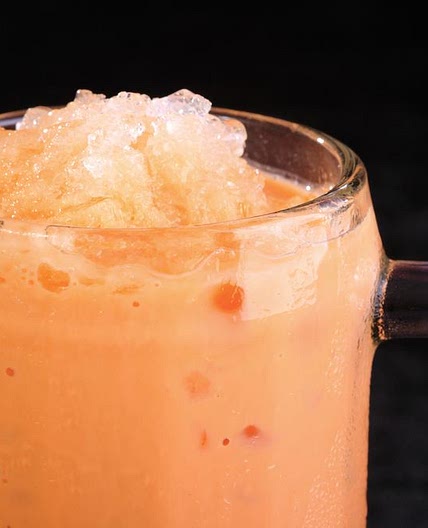 Drink de frutas com champagne