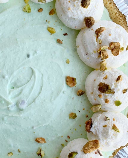 No Bake Pistachio Cheesecake Pie