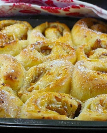 Bread Machine Gruyère Apple Pie Cinnamon Buns with Vanilla Mocha Glaze: