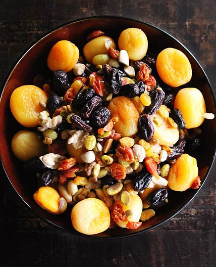 Haft mewa: Afghan fruit and nut salad