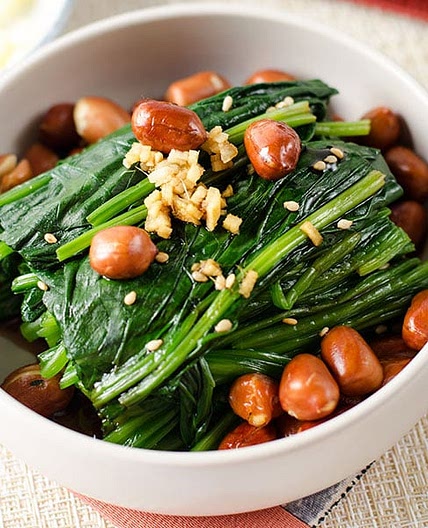 Chinese Spinach and Peanut Salad