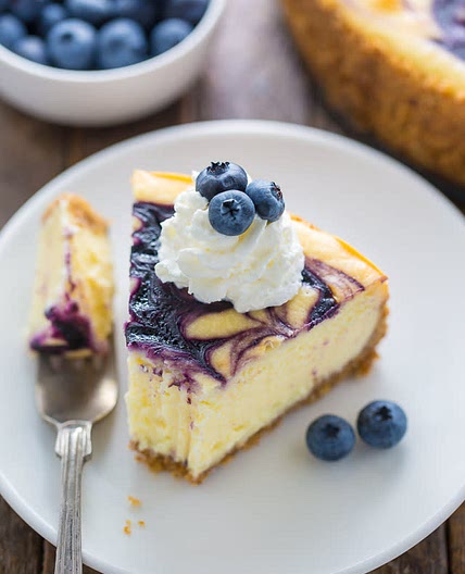 White Chocolate Blueberry Cheesecake