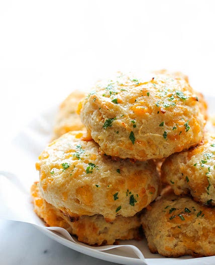 Red Lobster Cheddar Bay Biscuits
