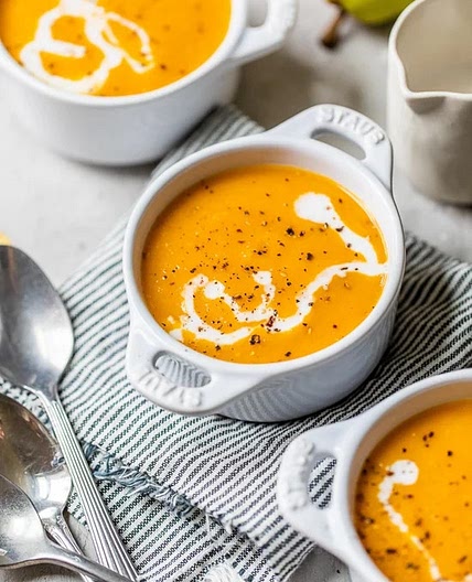 Slow Cooker Butternut Pear Soup