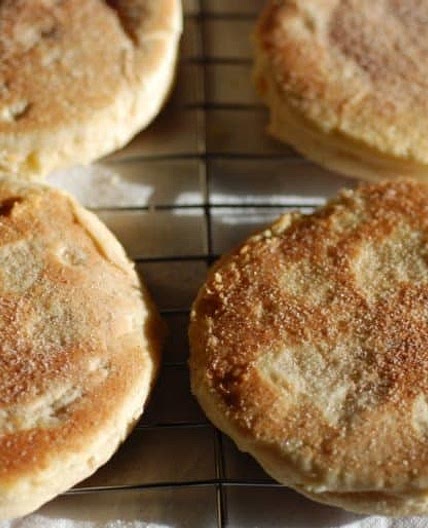 Banfora (Fried Pastry with Pineapple)