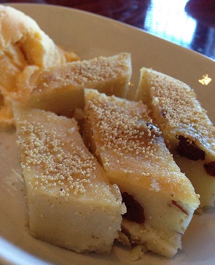 Burmese Semolina Cake (Sanwin makin)
