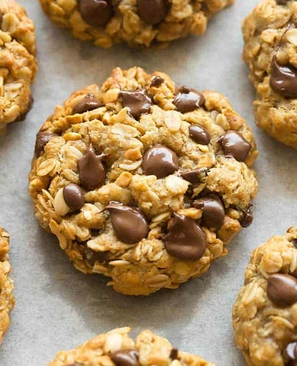 4-Ingredient Peanut Butter Oatmeal Cookies