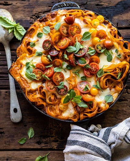 One Pot 30 Minute Creamy Tomato Basil Pasta Bake