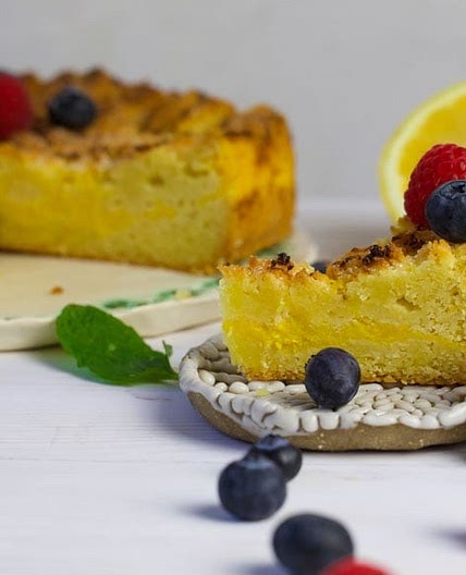LOW CARB LEMON CURD TEACAKE