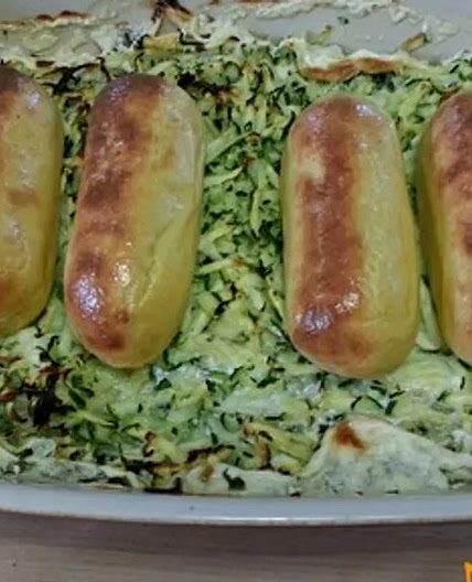 Quenelles sur lit de courgettes