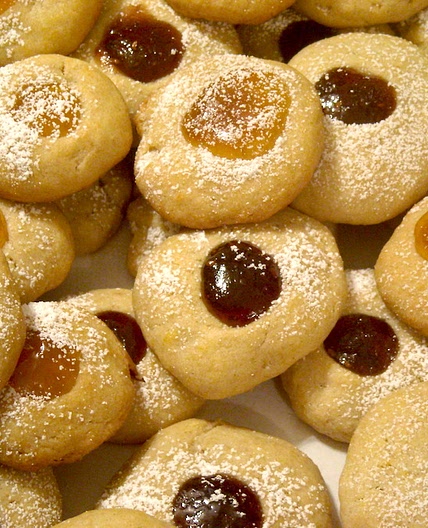 German Christmas Cookies: Angels Eyes • Best German Recipes