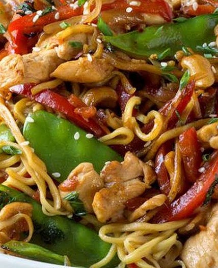 Chicken Stir-Fry with Noodles Recipe | Yummly