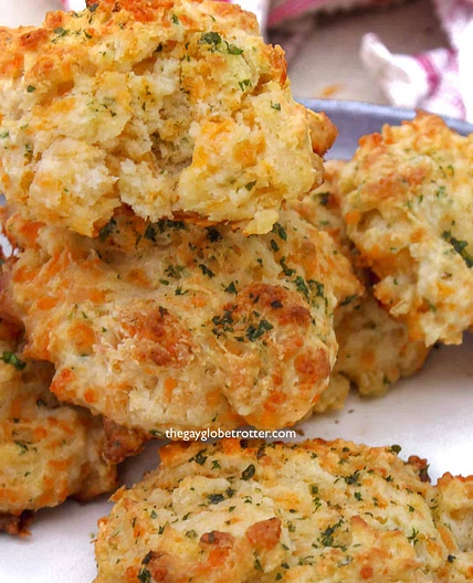 Copycat Red Lobster Cheddar Bay Biscuits