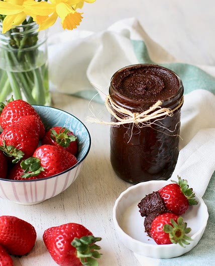 Best Ever Vegan Nutella » a step-by-step guide