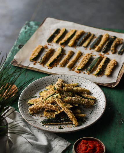 Baked Zucchini Fries With Two Dips