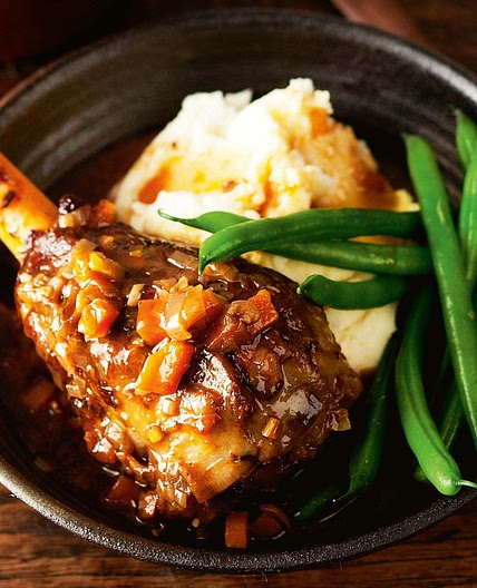 Slow-cooker Guinness lamb shanks