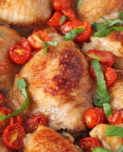 Paleo Tomato Balsamic Chicken