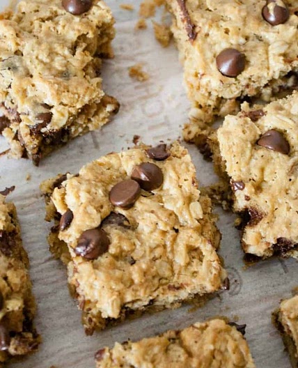 Oatmeal Peanut Butter Chocolate Chip Breakfast Bars