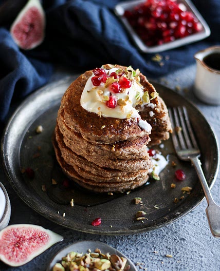 Simple Oatmeal Pancakes